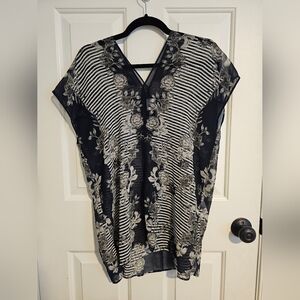 Cabi Floral Striped Navy and White Women's Blouse | XS